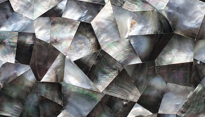 Precious Stone MOTHER OF PEARL Black Random
